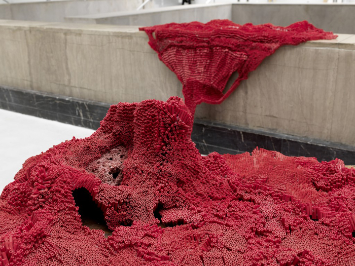 Jérémy Gobé, Corail restauration variation 20, 2013. Corail, acrylique. Photo © André Morin